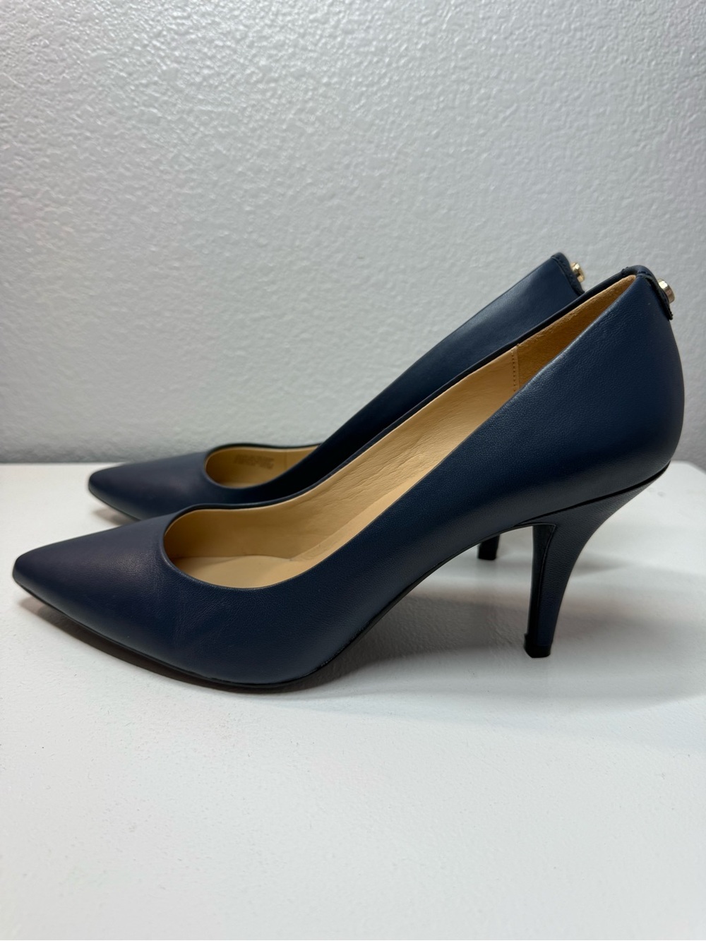 Michael Kors Navy Pointed-Toe Mid Heel Pumps